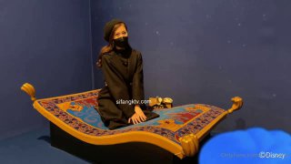 条纹装外围妹 扒掉衣服蹲着让妹子口交 边摸奶子后入撞击 张开双腿正入猛操